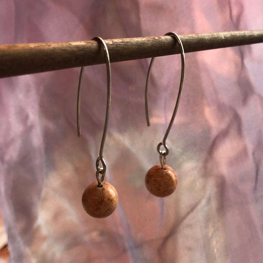 Dangle earrings - Picture 2 of 3